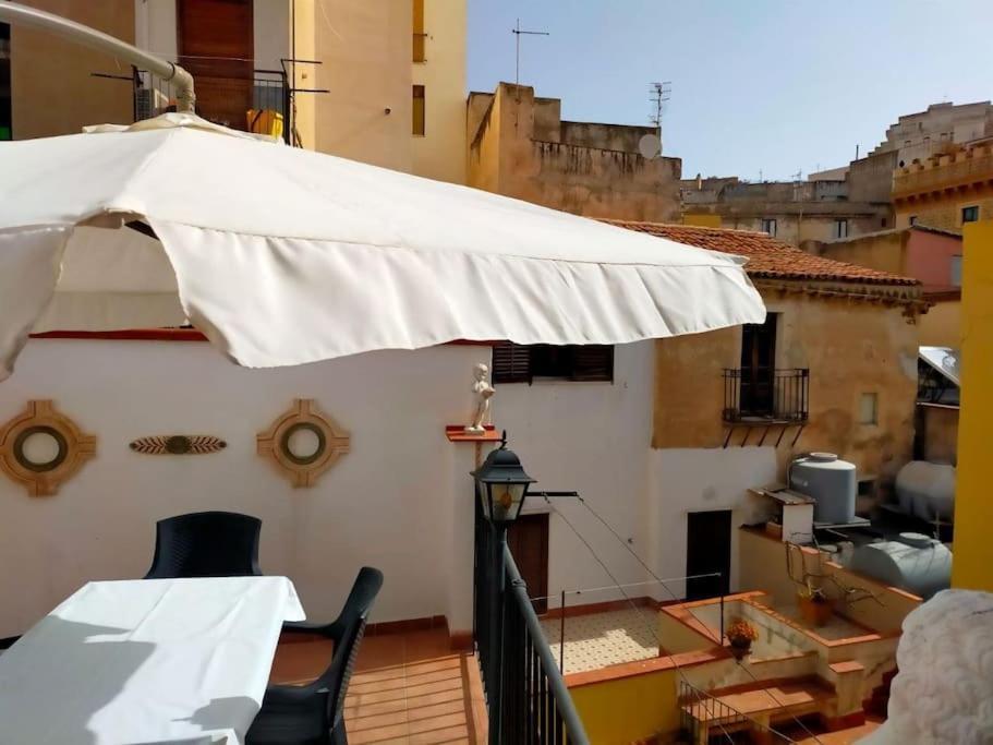Casa Vacanza "Il Cortiletto" Sciacca Luaran gambar