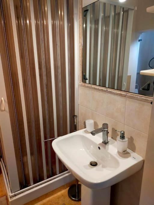 Casa Vacanza "Il Cortiletto" Sciacca Luaran gambar