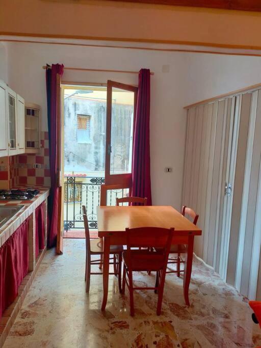 Casa Vacanza "Il Cortiletto" Sciacca Luaran gambar