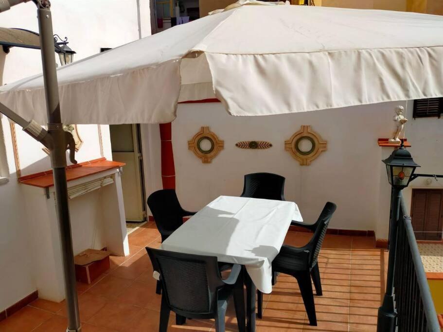 Casa Vacanza "Il Cortiletto" Sciacca Luaran gambar
