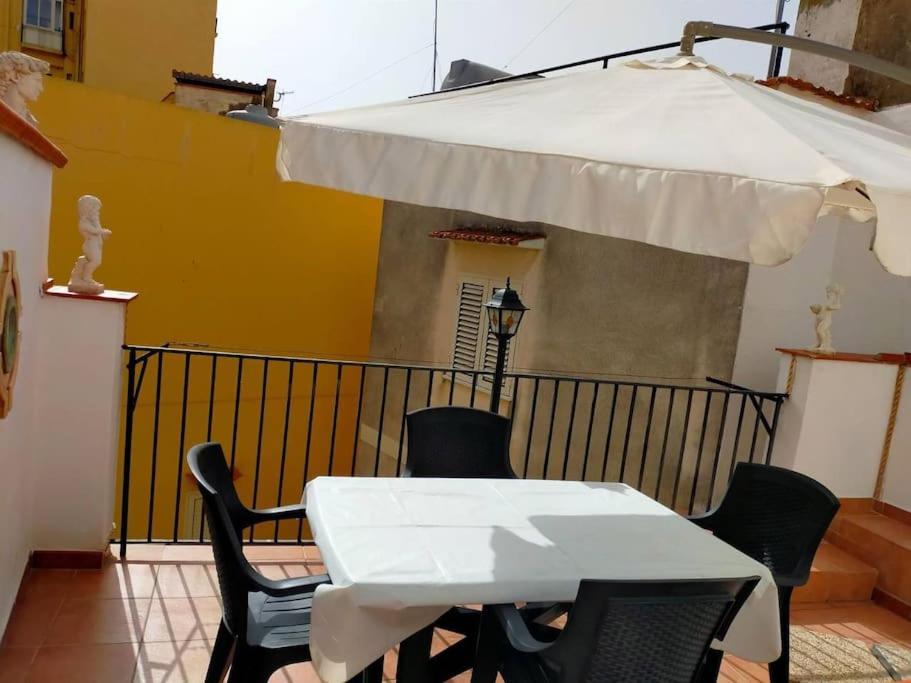 Casa Vacanza "Il Cortiletto" Sciacca Luaran gambar